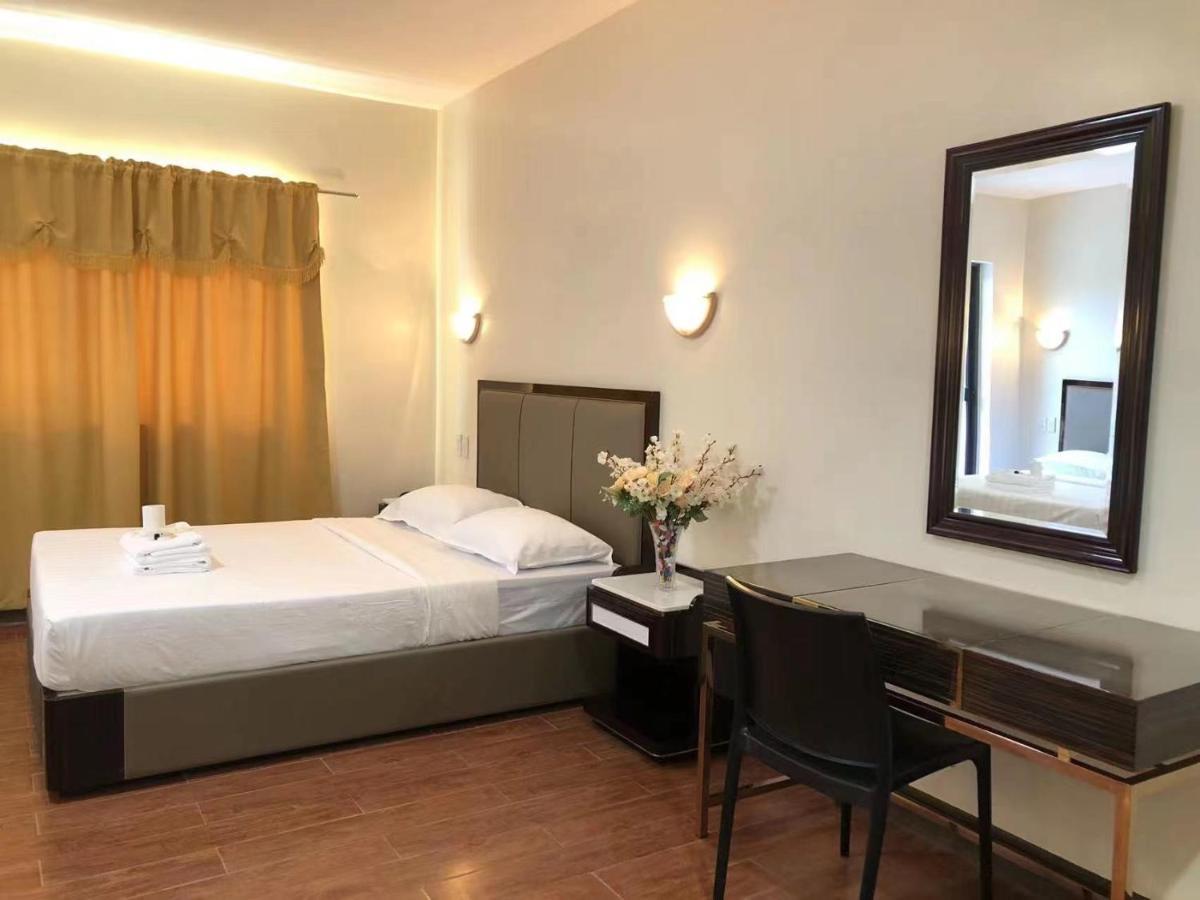Meaco Royal Hotel- Aparri Camalaniugan Eksteriør billede